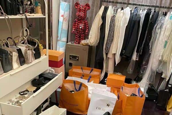 高港区回收一线品牌衣服